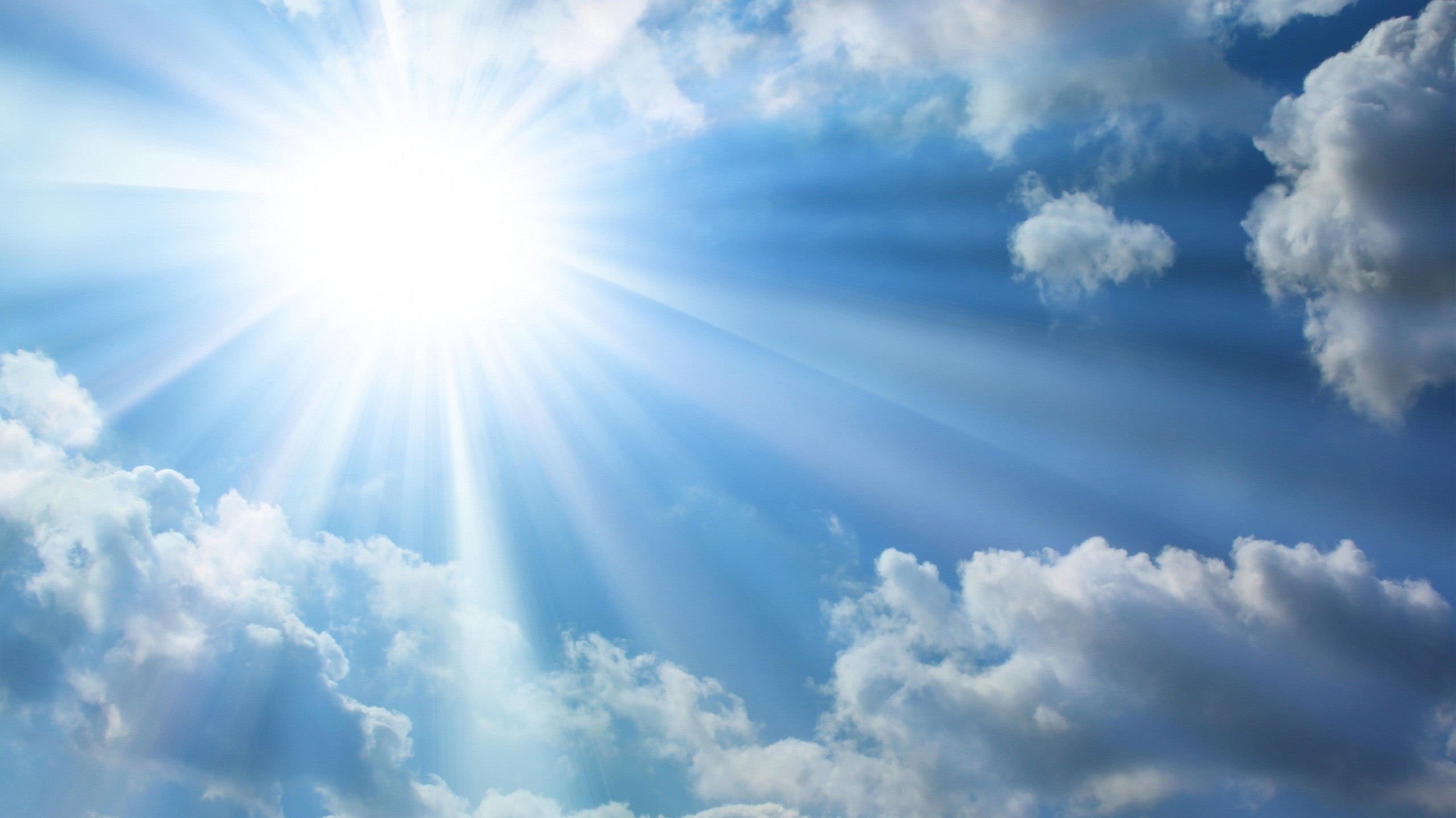 WHY SUN PROTECTION IS IMPORTANT NO MATTER WHAT THE SEASON